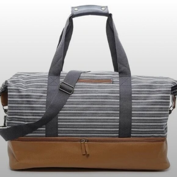 DSW Handbags - DSW Weekender Duffle Bag